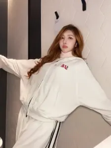 Jeedjad Jeedjad vk แจกวาร์ป จี๊ดจ๊าด วีเค สาวหมวย ตรงสเป็ก SEX CREATOR