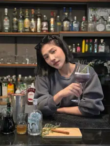 Yujin Warunee ยูว์จิน วารุณี พันธุ์สิน ภาพโปรไฟล์ 25